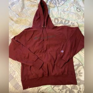 Champion Reverse Weave Vintage men’s size small hoodie. Burgundy color.